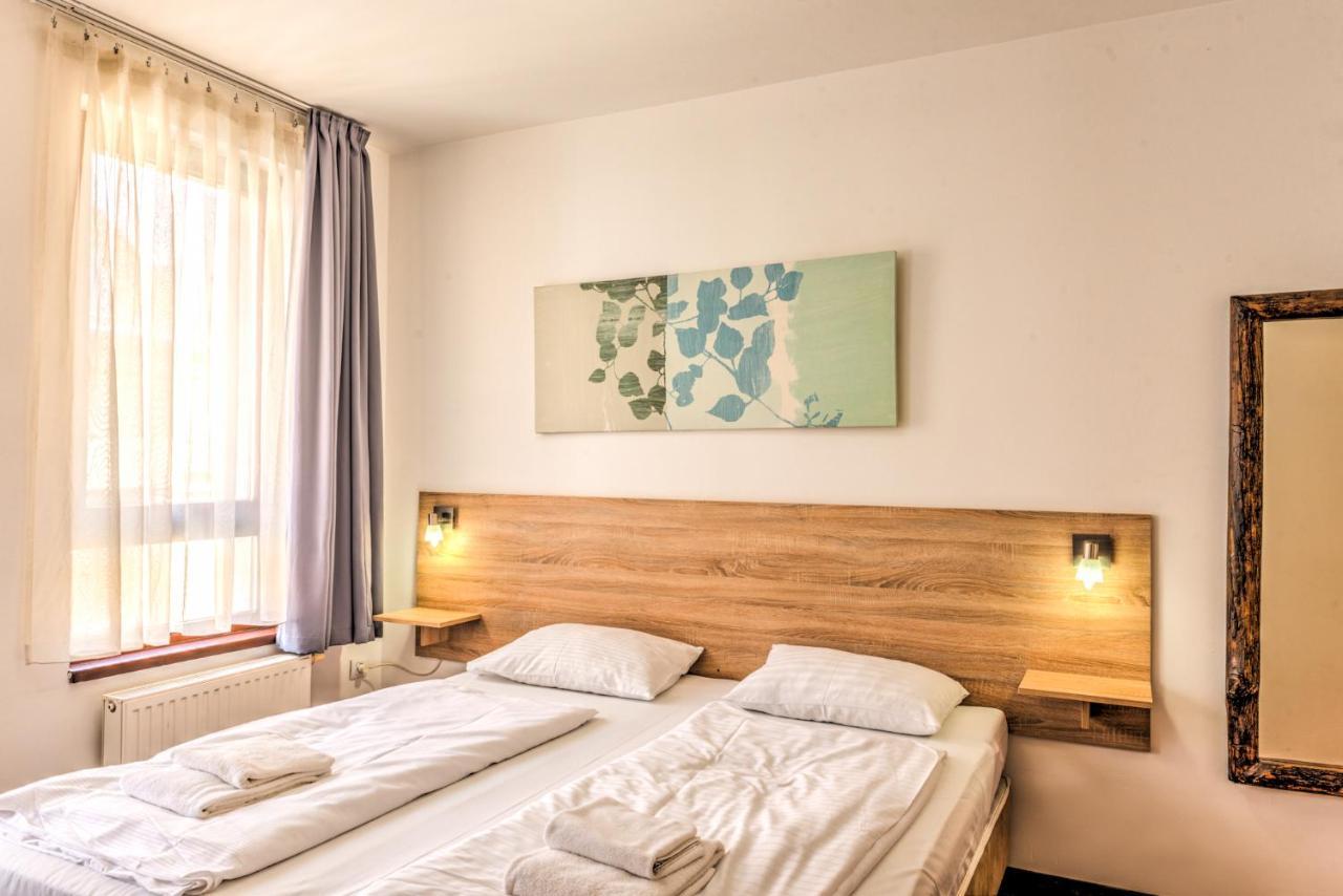 Apartment Center
