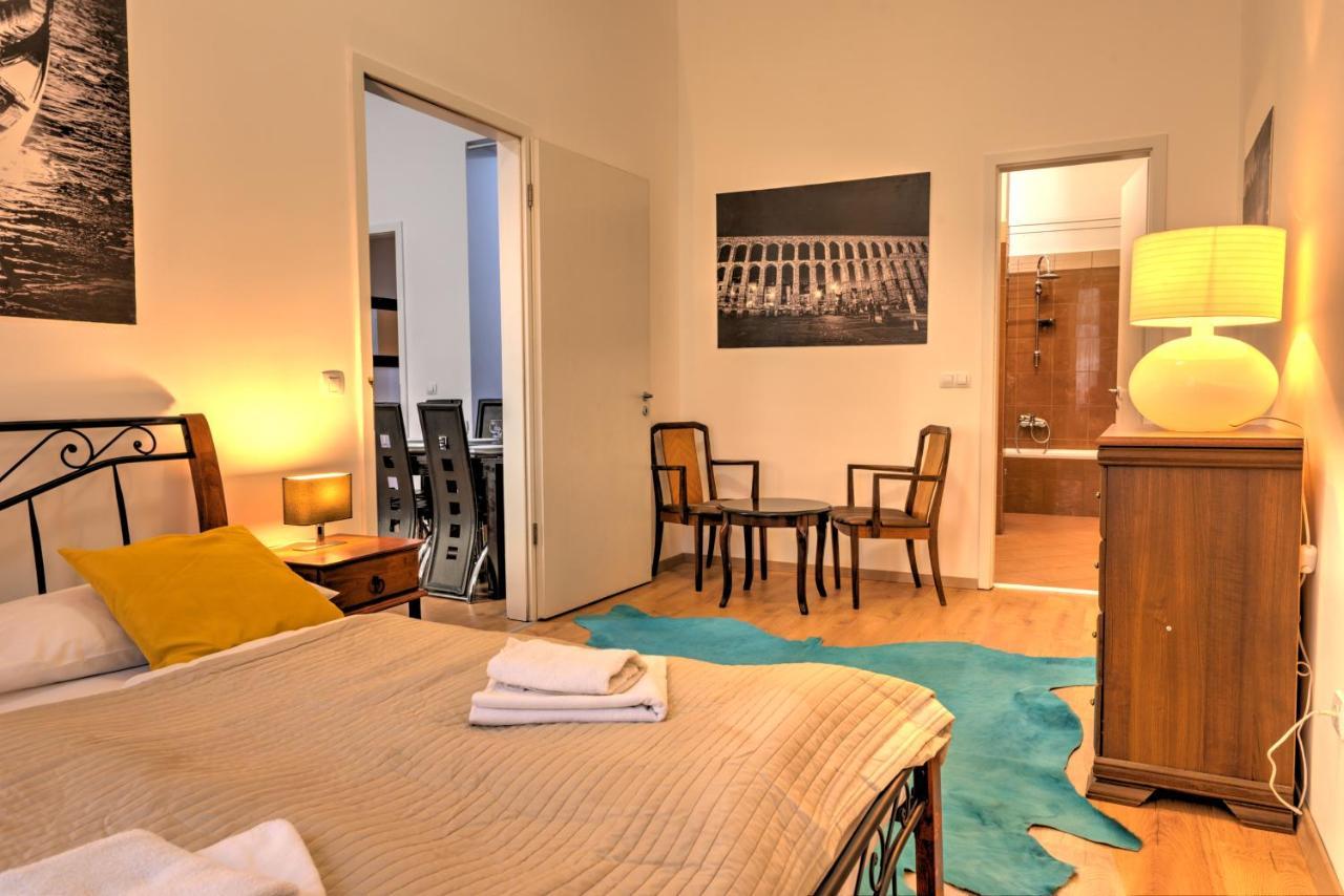Apartment Center *